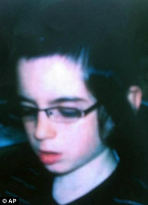 Kẻ sát nhân man rợ đến luật sư cũng từ chối bào chữa